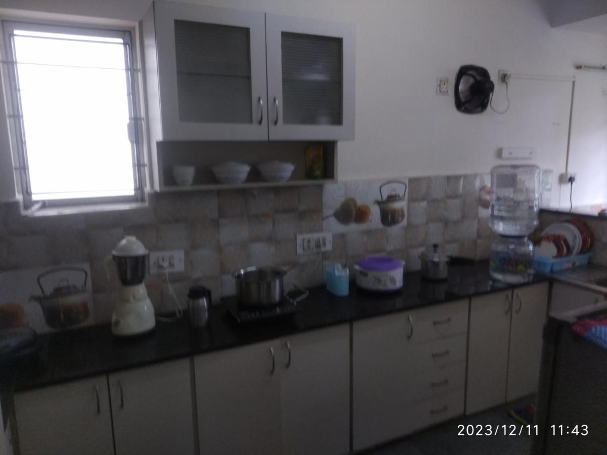 Royale Seaward Service Apartments Ченнаї Екстер'єр фото
