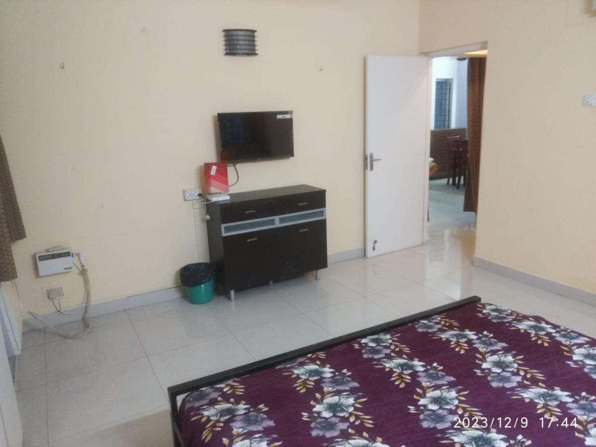 Royale Seaward Service Apartments Ченнаї Екстер'єр фото